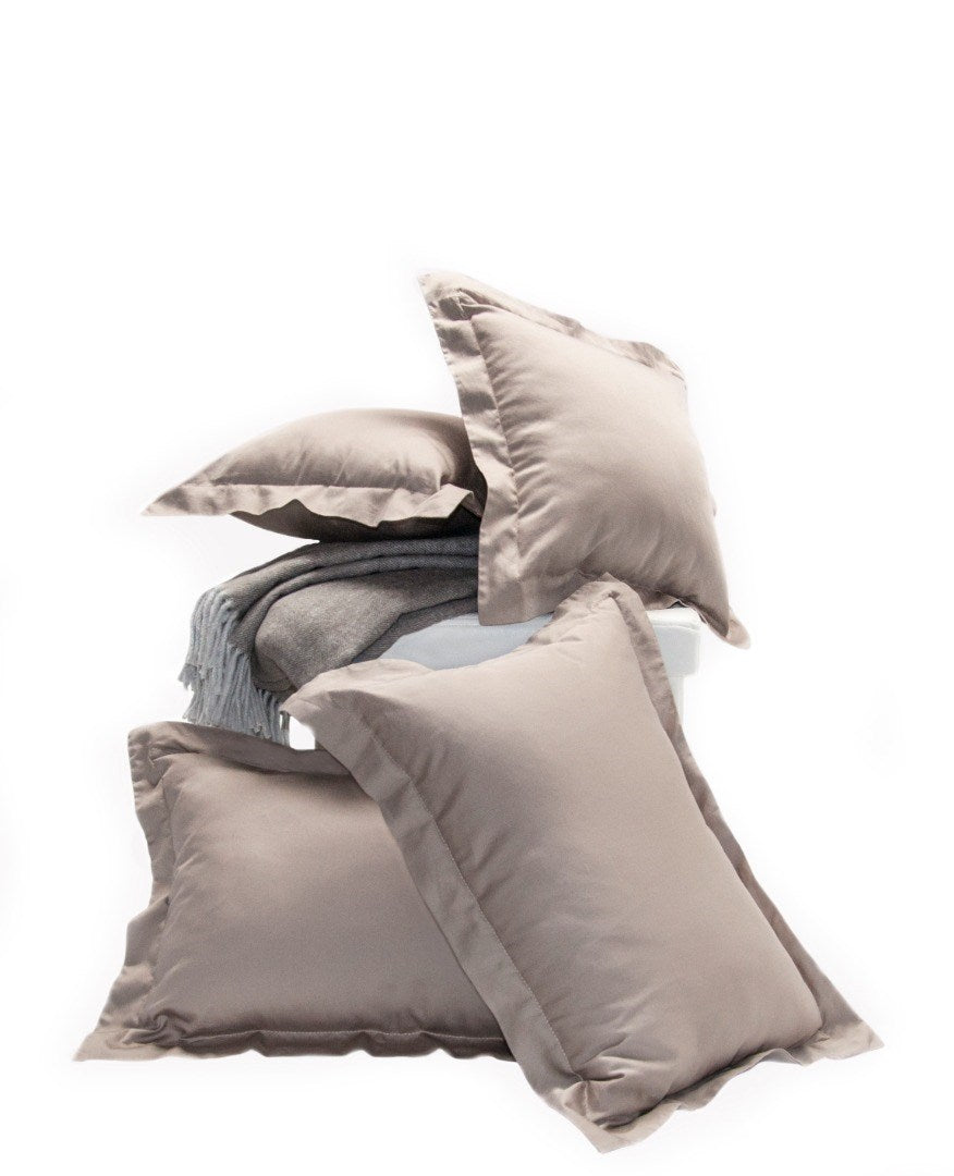 Coppia di Federe 3 Volani in Raso di Cotone