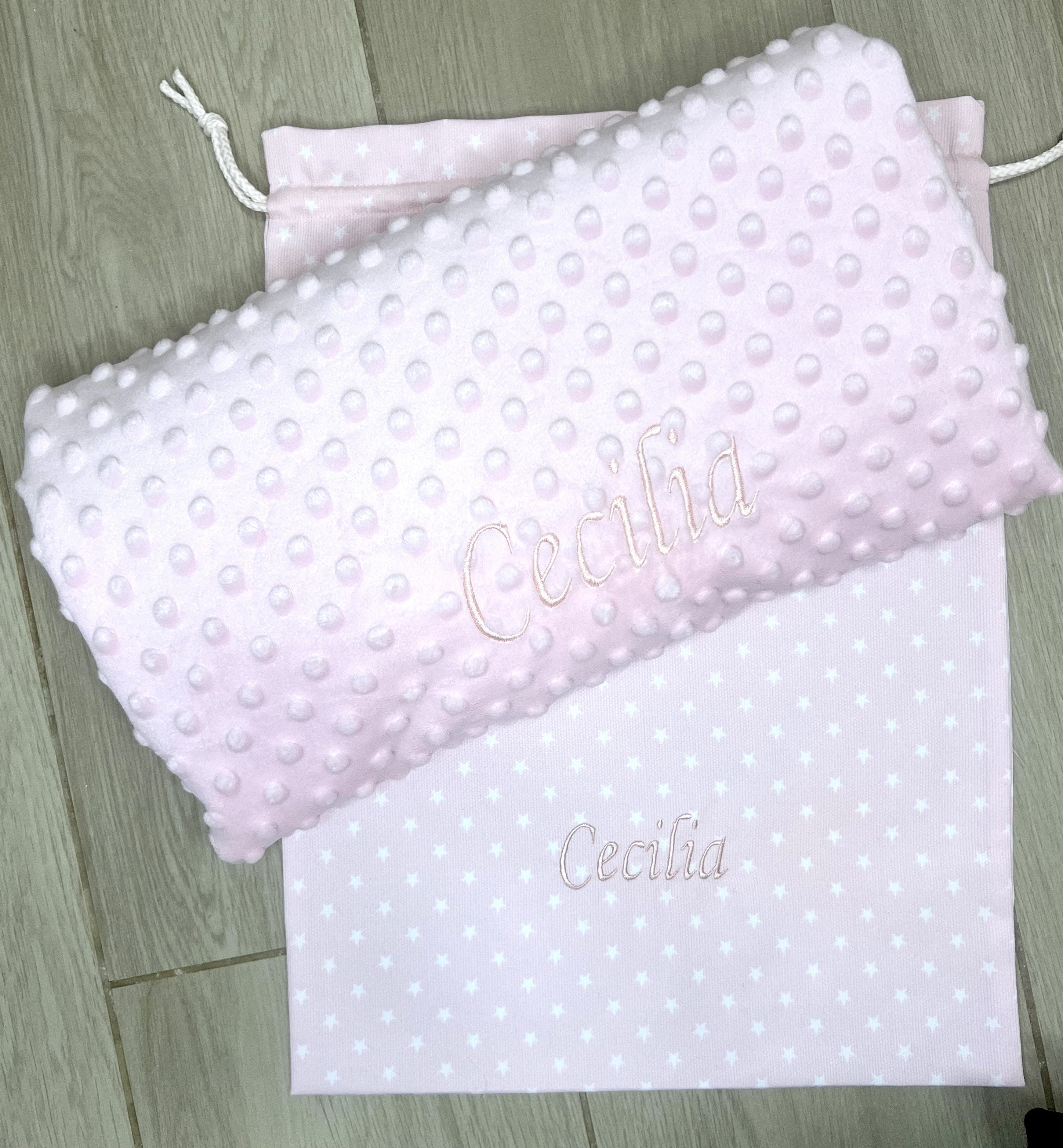 Coperta Rosa con tessuto Minky personalizzata - A.Bi.Ci. Lab